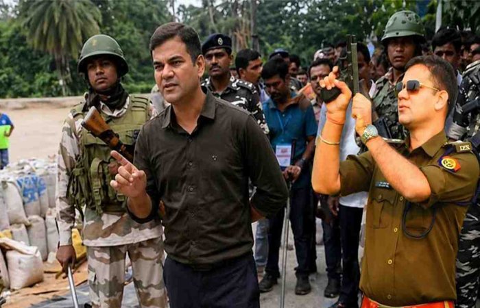 बंगाल चुनाव में छिड़ी नई बहस: IPS अजय पाल शर्मा के खिलाफ SC में याचिका से तेज हुई सियासी जंग बंगाल चुनाव में छिड़ी नई बहस: IPS अजय पाल शर्मा के खिलाफ SC में याचिका से तेज हुई सियासी जंग