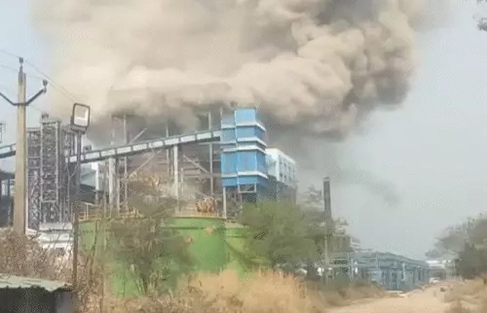 वेदांता पावर प्लांट हादसा: 17 की मौत, 36 लोग झुलसे, मृतकों के परिजनों को 35-35 लाख मुआवजा और नौकरी वेदांता पावर प्लांट हादसा: 17 की मौत, 36 लोग झुलसे, मृतकों के परिजनों को 35-35 लाख मुआवजा और नौकरी