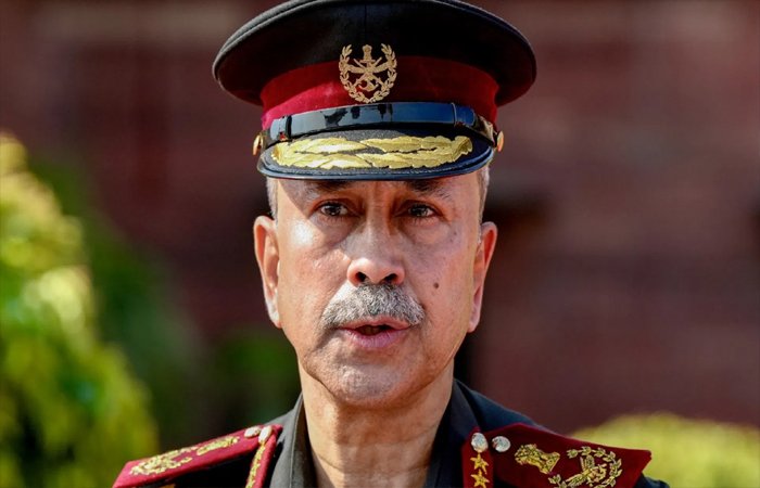 भारत को मिला नया सीडीएस, जनरल एनएस राजा सुब्रमणि ने संभाला कार्यभार भारत को मिला नया सीडीएस, जनरल एनएस राजा सुब्रमणि ने संभाला कार्यभार
