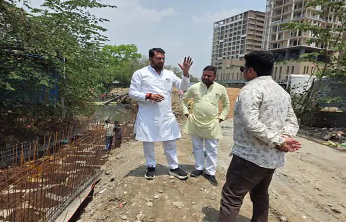 VIP इलाके में बवाल: होटल बेबीलॉन–क्विंस क्लब पर अतिक्रमण के आरोप, खुदाई पर लगा ब्रेक VIP इलाके में बवाल: होटल बेबीलॉन–क्विंस क्लब पर अतिक्रमण के आरोप, खुदाई पर लगा ब्रेक