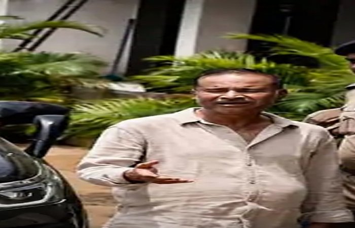दिल्ली में छत्तीसगढ़ की भाजपा नेत्री से रेप: निवेश के बहाने बढ़ाई नजदीकियां, 2.5 करोड़ की ठगी, कारोबारी गिरफ्तार दिल्ली में छत्तीसगढ़ की भाजपा नेत्री से रेप: निवेश के बहाने बढ़ाई नजदीकियां, 2.5 करोड़ की ठगी, कारोबारी गिरफ्तार