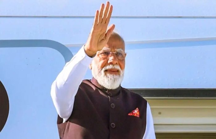 फ्रांस में मोदी-मैक्रों की अहम मुलाकात, 13 समझौतों पर हस्ताक्षर, अब स्लोवाकिया दौरे पर पीएम फ्रांस में मोदी-मैक्रों की अहम मुलाकात, 13 समझौतों पर हस्ताक्षर, अब स्लोवाकिया दौरे पर पीएम