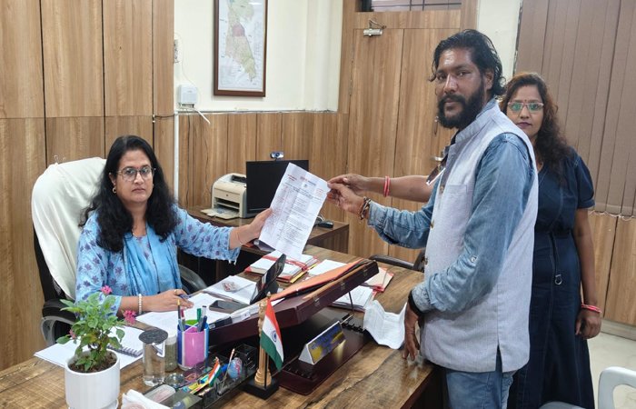 ओबीसी महासभा ने उठाई ‘वन नेशन-वन रिजर्वेशन’ और 27% आरक्षण की मांग, पीएम और सीएम के नाम सौंपा ज्ञापन ओबीसी महासभा ने उठाई ‘वन नेशन-वन रिजर्वेशन’ और 27% आरक्षण की मांग, पीएम और सीएम के नाम सौंपा ज्ञापन