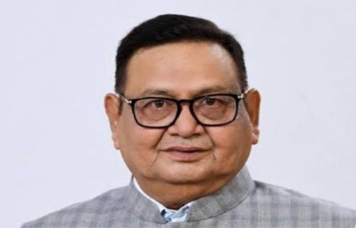शराब घोटाला मामला: रामगोपाल अग्रवाल के घर ED की रेड, रायपुर में करीबी, धमतरी में भतीजे के ठिकानों पर एक्शन शराब घोटाला मामला: रामगोपाल अग्रवाल के घर ED की रेड, रायपुर में करीबी, धमतरी में भतीजे के ठिकानों पर एक्शन