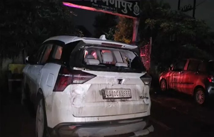गणेश विसर्जन के दौरान ट्रेनी DSP पर हमला, कार के तोड़े शीशे, 6 गिरफ्तार गणेश विसर्जन के दौरान ट्रेनी DSP पर हमला, कार के तोड़े शीशे, 6 गिरफ्तार
