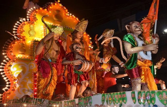 रायपुर में आज निकलेगी गणेश विसर्जन झांकी: शारदा चौक से महादेव घाट तक जाएगी; शाम 6 बजे से इन रास्तों पर एंट्री बंद रायपुर में आज निकलेगी गणेश विसर्जन झांकी: शारदा चौक से महादेव घाट तक जाएगी; शाम 6 बजे से इन रास्तों पर एंट्री बंद